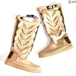 Dingo MOHAWK SUEDE MOCCASIN New Size 7.5 Pink Cream Burgundy Sherpa